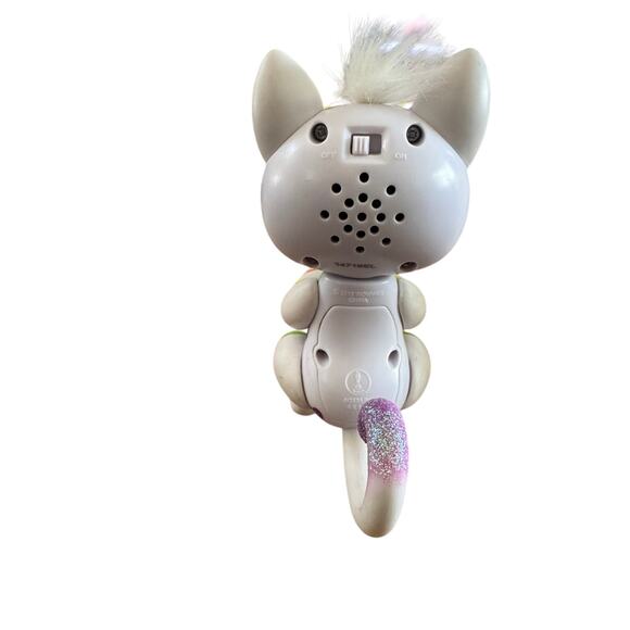 Two Fingerlings Interactive Animals Baby Tiger Baby Lion - Picture 5 of 5